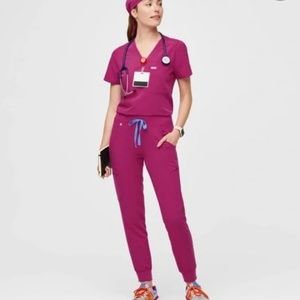 Figs Magenta Large Petite